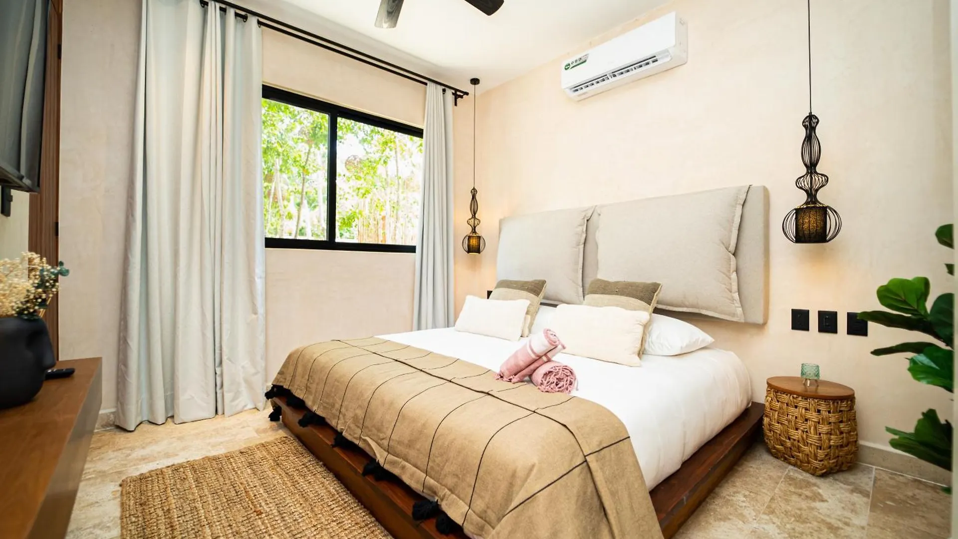 Aptos Chen Luum Tulum