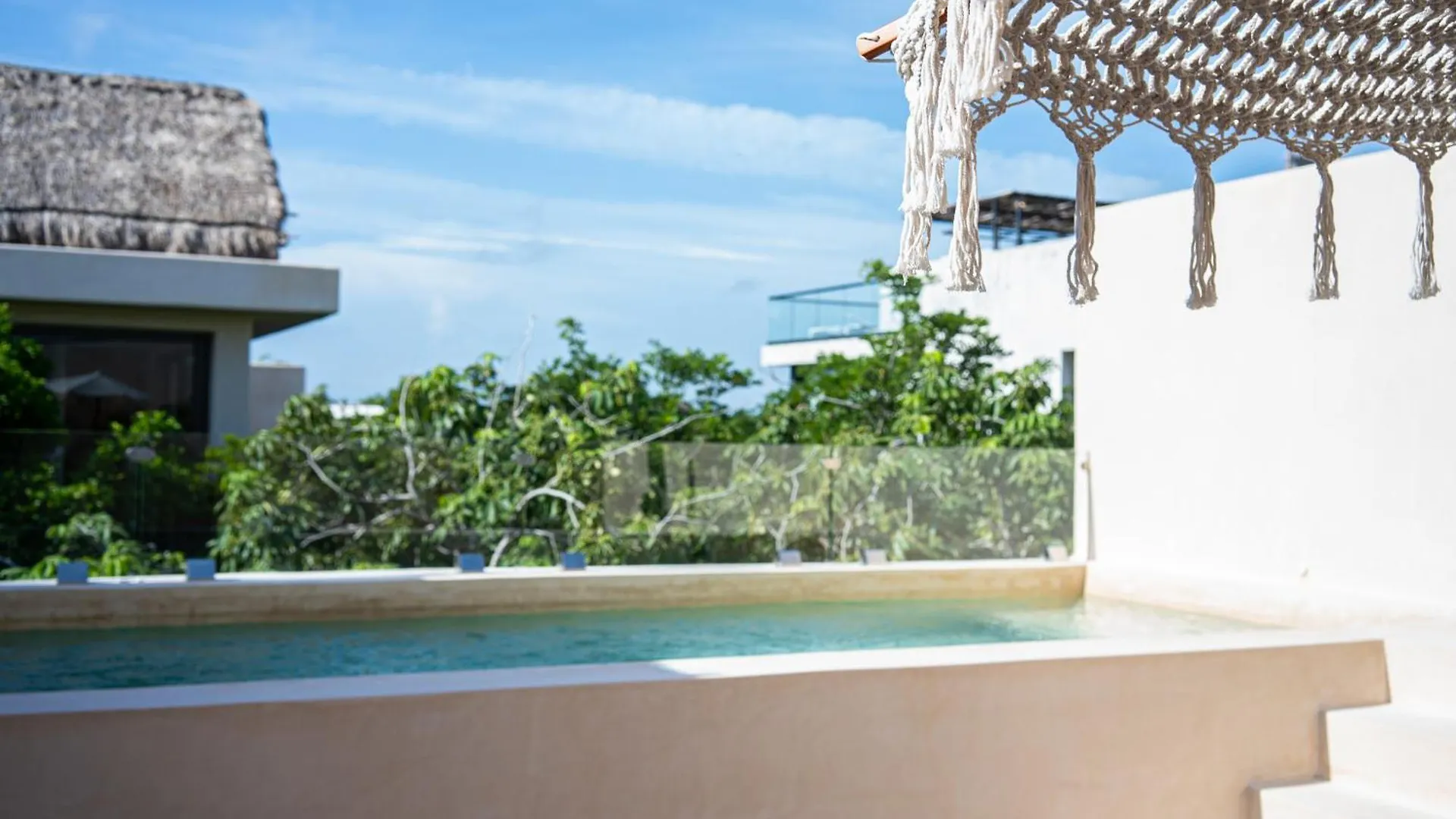 Aptos Chen Luum Tulum 0*,